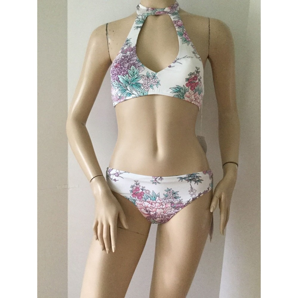 NEW Radio Fiji White Floral Bikini Bottom & Top (Size M)